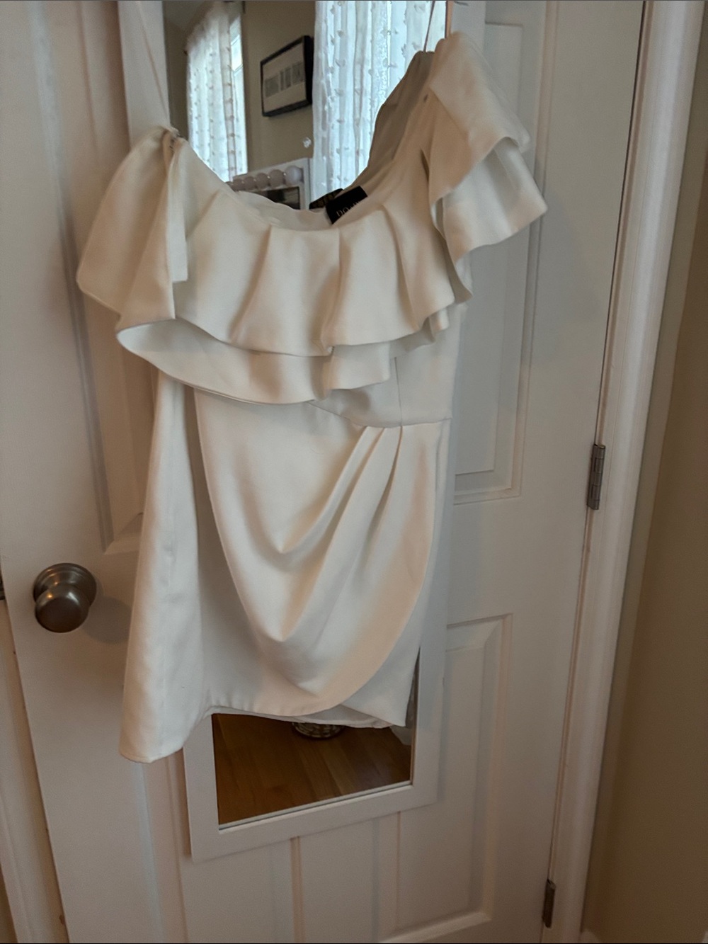 DO+BE White Off-Shoulder Ruffle Mini Dress